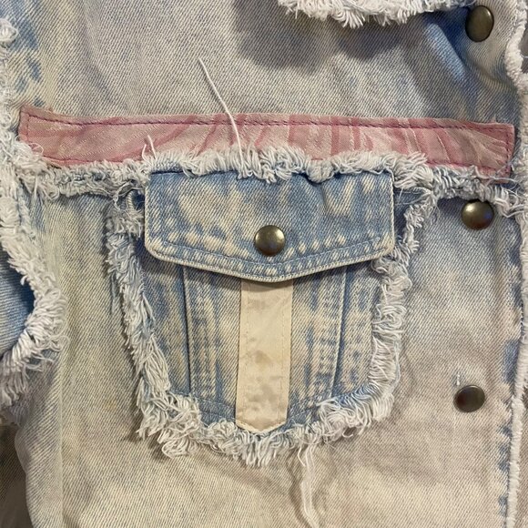 Vintage Furrina Cropped Lightwash Denim Jacket Size L - Picture 2 of 12